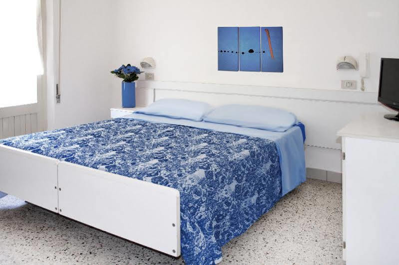 Hotel Lagomaggio Rimini Bagian luar foto